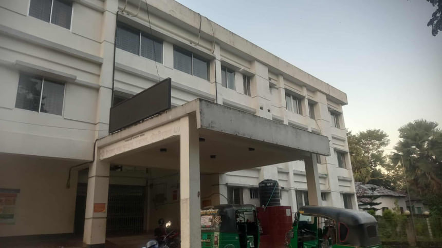 Rajnagar Health Complex: Services hampered for manpower crisis