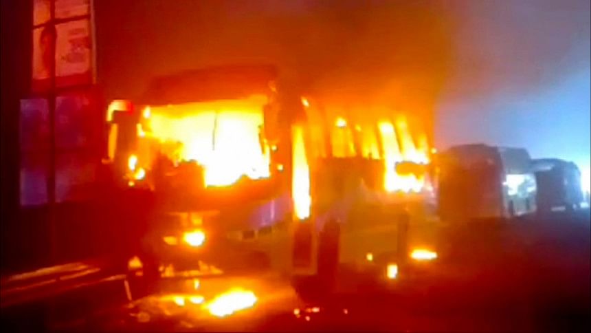 teenager dies in Munshiganj bus fire teenager dies in Munshiganj bus fire