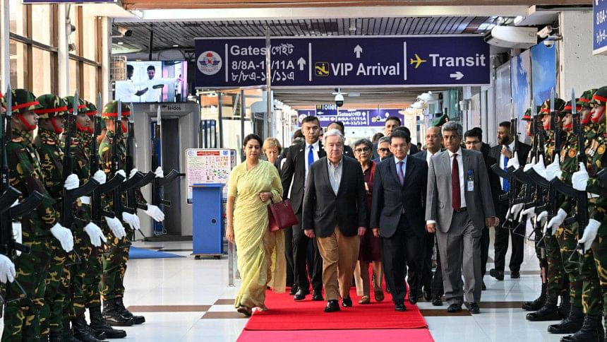 UN chief departs Dhaka after 4-day visit UN chief departs Dhaka after 4-day visit