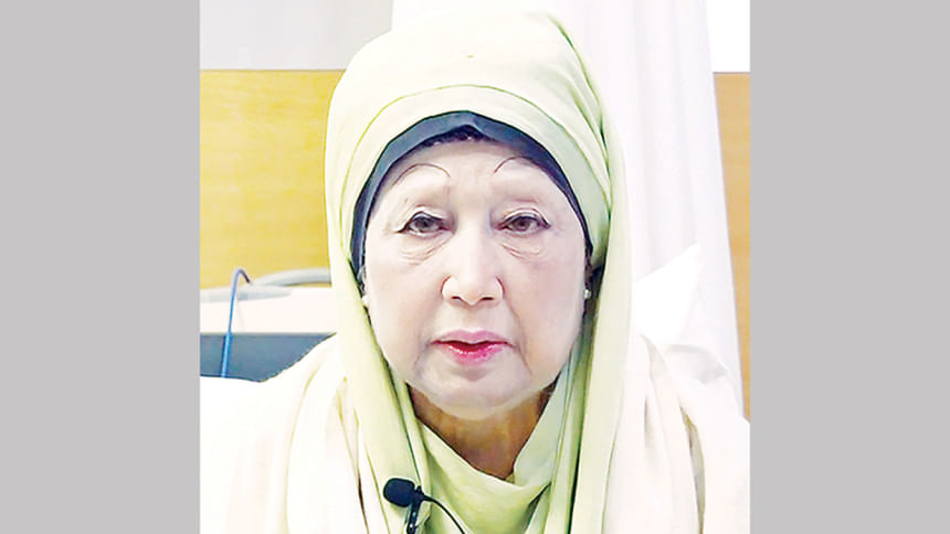 Khaleda Zia has developed infection in heart and lungs: Doctors