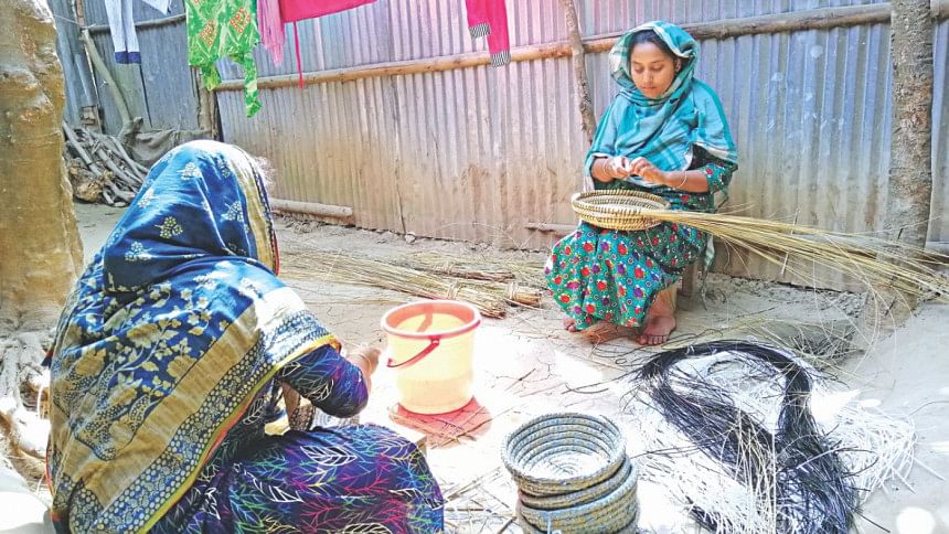 Bangladesh Village Handicrafts Bangladesh Village Handicrafts