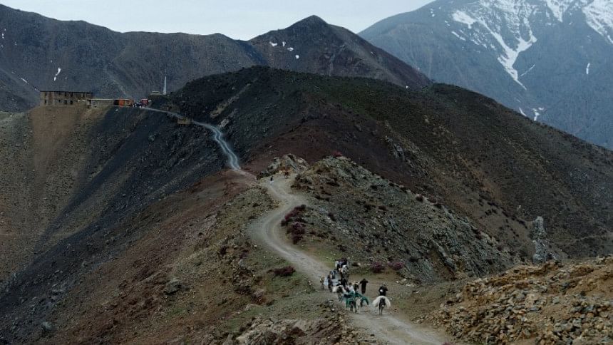 Afghan quake: The corner of a continental collision