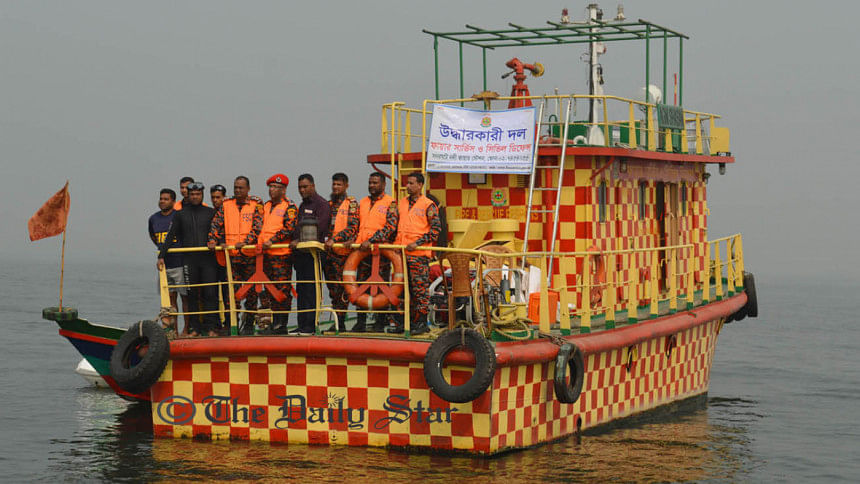 Trawler Capsize In Meghna: Rescue Operation Continues | The Daily Star