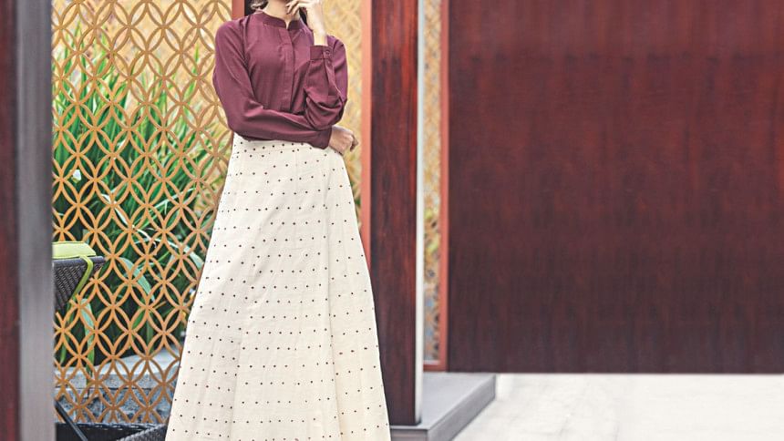 Stunning in Skirts Stunning in Skirts