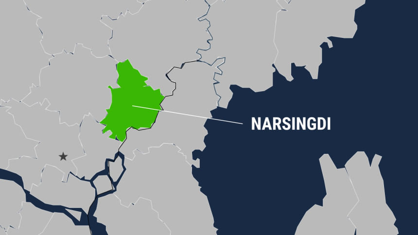 4 pedestrians killed after being hit by van in Narsingdi 4 pedestrians killed in Narsingdi