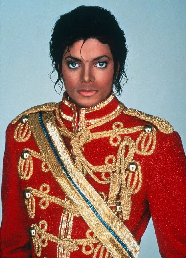 Les looks emblématiques de Michael Jackson : une mode intemporelle qui a marqué les décennies Unnamed_0