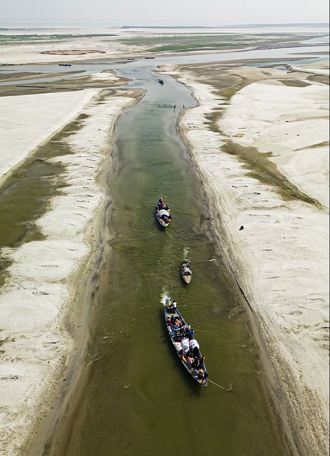 Jamuna River Bangladesh | In pictures: The Shrinking Jamuna | The Daily ...