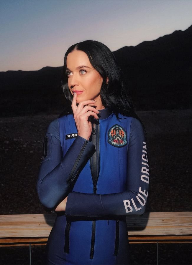 Katy Perry roars into space on all-woman flight Katy Perry roars into space on all-woman flight