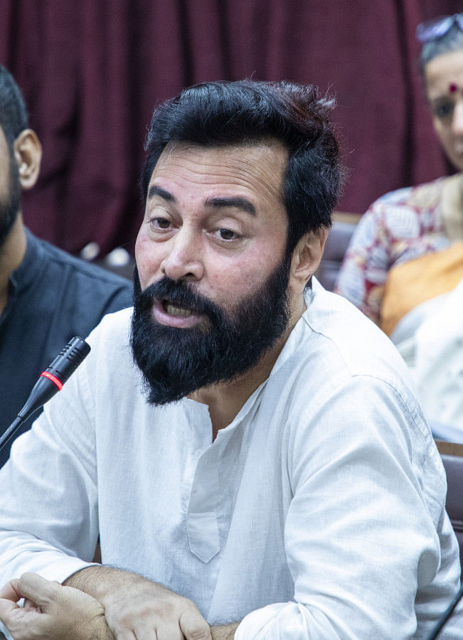 ‘We must stay united for Bangladesh’: Drissho Madhyam Shilpi Shomaj announces July plans ‘We must stay united for Bangladesh’: Drissho Madhyam Shilpi Shomaj announces July plans
