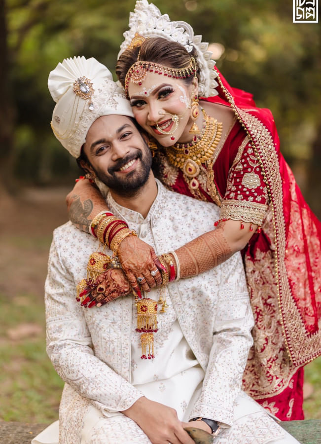 Singer Badhon Sarker Puja ties the knot