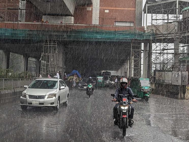 rain_and_thunder_in_dhaka_2.jpg