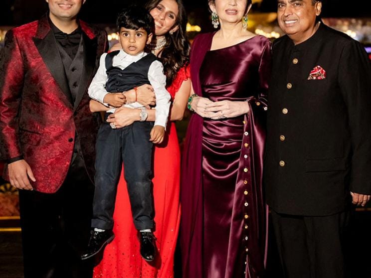 pre-wedding_ambani_11.jpg