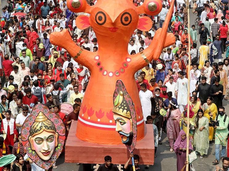 pahela baishakh, pahela baishakh celebration, pahela baishakh celebraion in Bangladesh, pahela baishakh 1431, Pahela Baishakh being celebrated across Bangladesh, first day of Bengali New Year, Bengali New Year-1431, Nobo Borsho, Pahela Baishakh festival, 