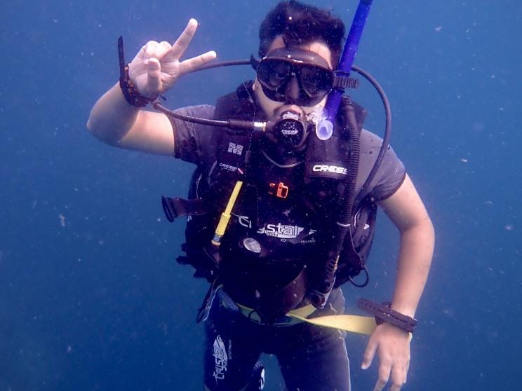 Beneath the surface: Slow breaths and slower time from scuba diving