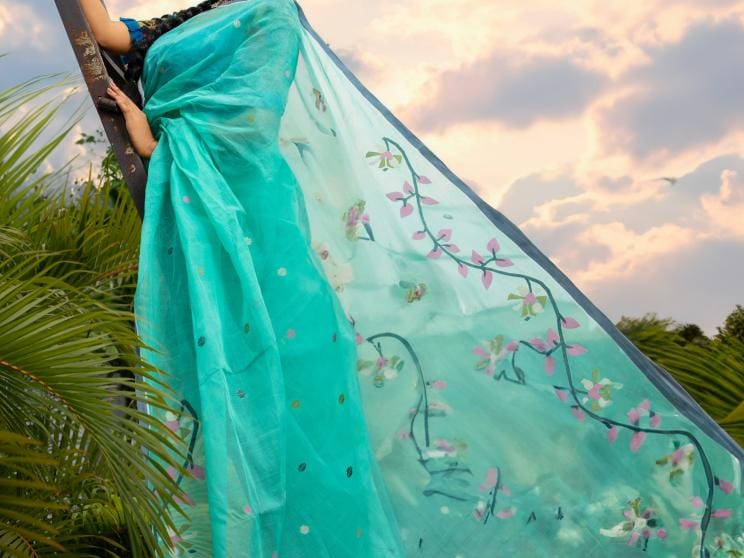 Why every Bengali woman’s secret weapon is a cotton saree