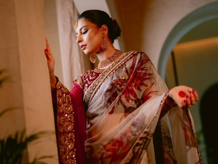 Ditch the glitter; wear heritage: Benarasi and muslin sarees for the win