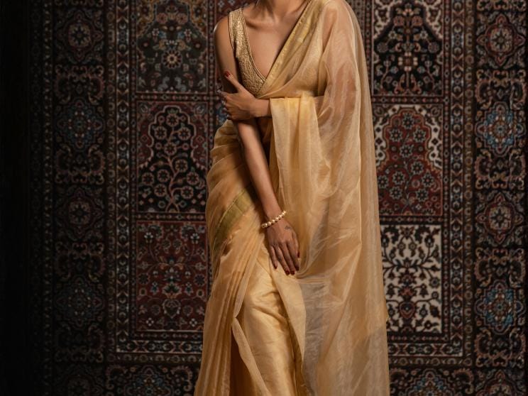 Blouse designs that will turn heads this summer! 