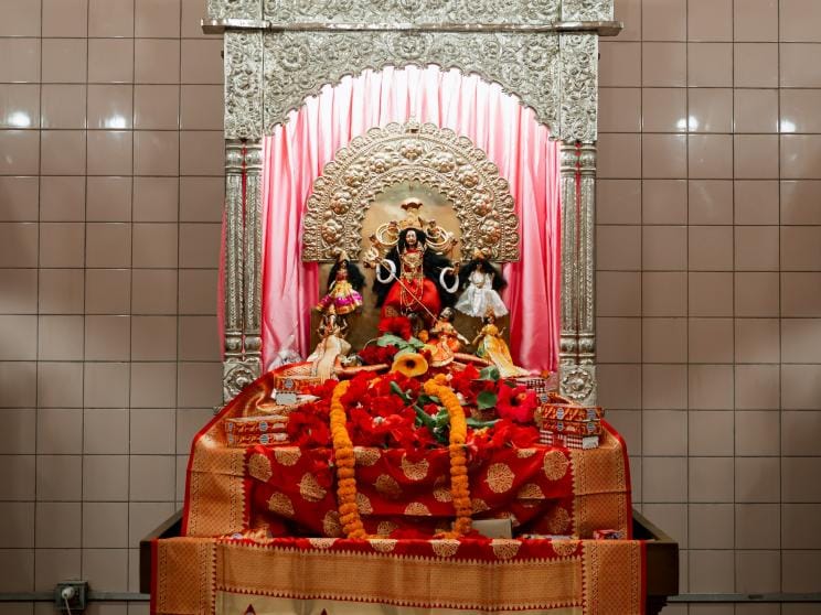 The people who make Durga Puja happen behind the scenes