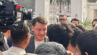 footballer Mesut Özil at Dhaka University