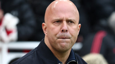 2026-04-11T163939Z_1297349241_UP1EM4B1AA2PF_RTRMADP_3_SOCCER-ENGLAND-LIV-FUL.JPG