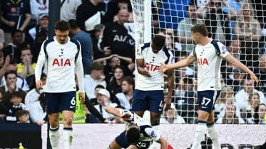 2026-04-18T183340Z_1735585209_UP1EM4I1FK2WX_RTRMADP_3_SOCCER-ENGLAND-TOT-BHA.JPG