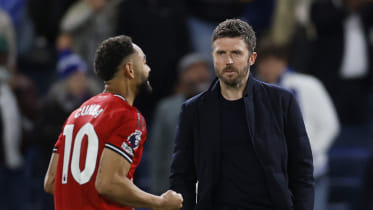 2026-04-18T210040Z_1411153496_UP1EM4I1MD239_RTRMADP_3_SOCCER-ENGLAND-CHE-MUN.JPG