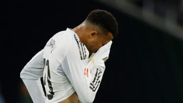 2026-04-24T211339Z_743027835_UP1EM4O1IJ0CV_RTRMADP_3_SOCCER-SPAIN-BET-RMA.JPG