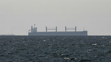 ships passing through Strait of Hormuz