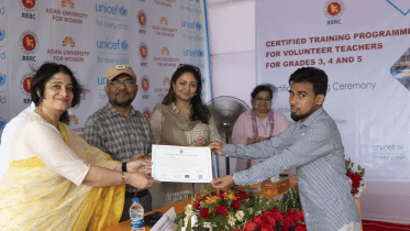 UNICEF_BD_Teachers_Rohingya.PNG