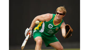 Jonty Rhodes.jpg