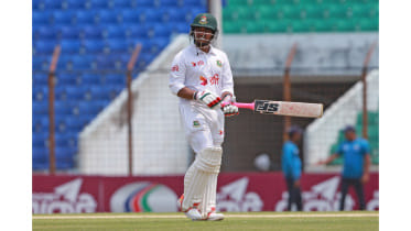 zakir_hasan_out_1.jpg