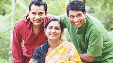 Afzal Hossain, Tauquir Ahmed and Bipasha Hayat.