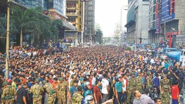 Crowds Hamper Banani Blaze Rescue Operation