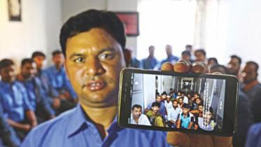 bangladeshi_workers_return_home_wb.jpg