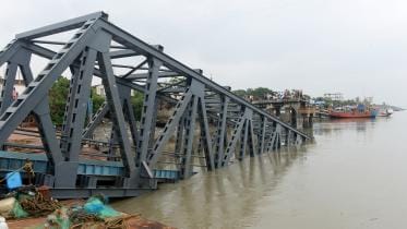 Cyclone Bulbul kills at least 10 in West Bengal