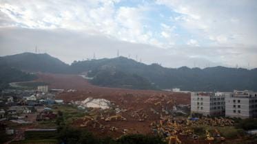 china-landslide-1WB.jpg