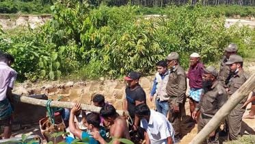 Illegal sand lifting