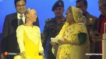 hasina-Robot Sophia-palak