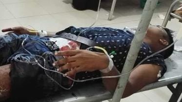 Coach ran over car in Dhaka Mayor Hanif Flyover