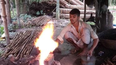 making fishing rod.jpg