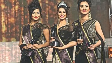 Mim Mantasha became the winner of Lux-Channel I Super Star 2018