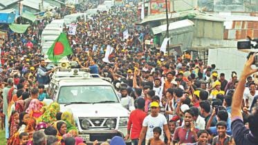 motorcade travelling.jpg