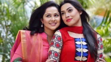 Nadia and Shanarei Devi Shanu