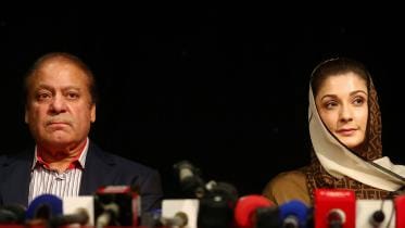 Nawaz-Sharif-and-Maryam.jpg