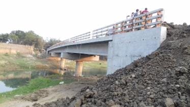 New bridge unused kushtia.jpg