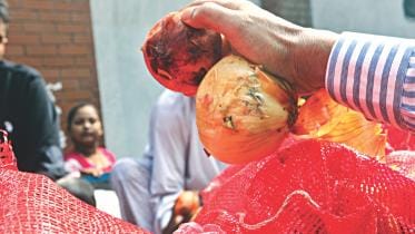 Imported onion on Bangladesh