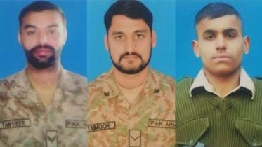 Pakistani soldier killed