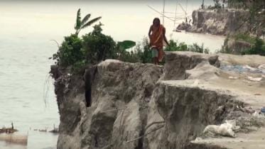 Jamuna River erosion in Manikganj