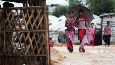 Rohingya refugee girls