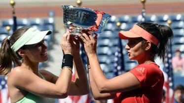 Sania-Hingis.jpg-NS.jpg